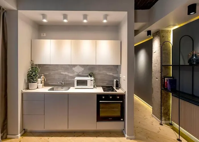 Marvellous Design 2br Old Town Daire