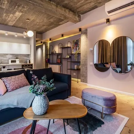 Marvellous Design 2br Old Town Appartement *