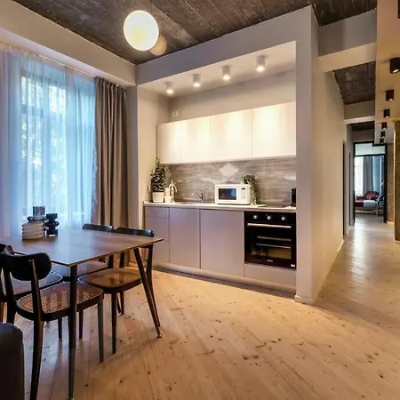Marvellous Design 2br Old Town Apartment Bucharest
