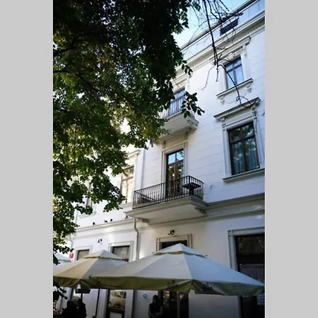 Marvellous Design 2br Old Town Apartment