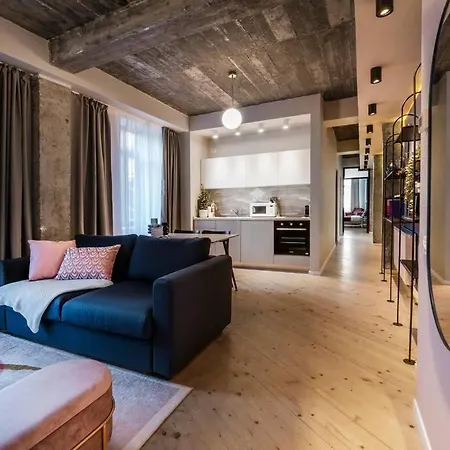 Marvellous Design 2br Old Town Apartment *