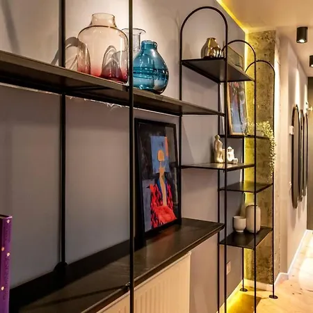 Marvellous Design 2br Old Town Apartment Bucharest