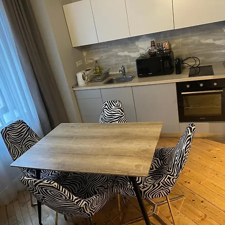 Marvellous Design 2br Old Town Апартаменты Бухарест