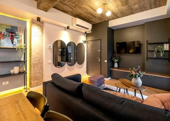 Marvellous Design 2br Old Town Apartman *